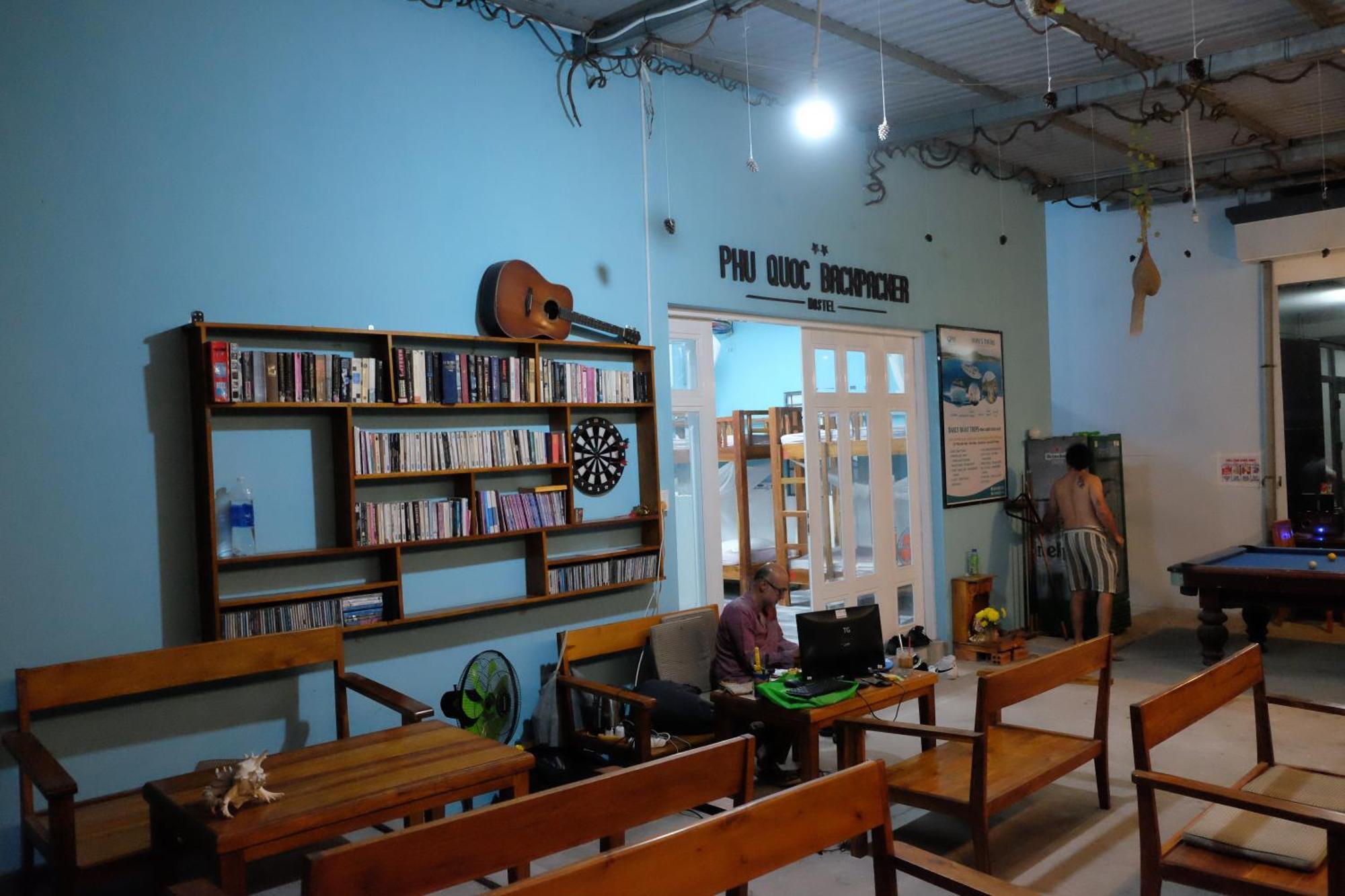 Phu Quoc Backpacker Hostel ภายนอก รูปภาพ