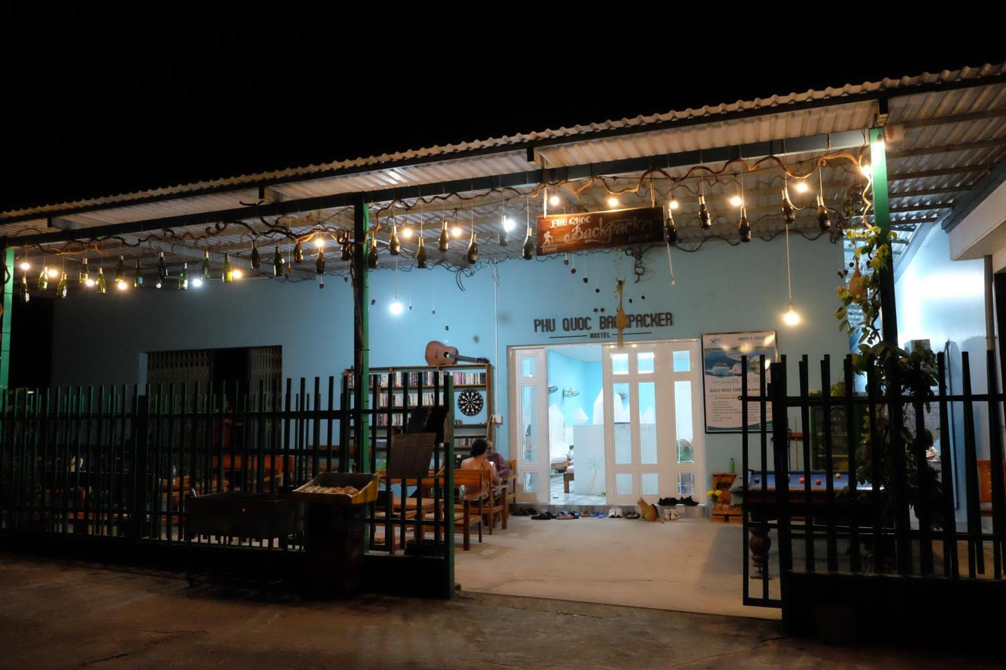 Phu Quoc Backpacker Hostel ภายนอก รูปภาพ